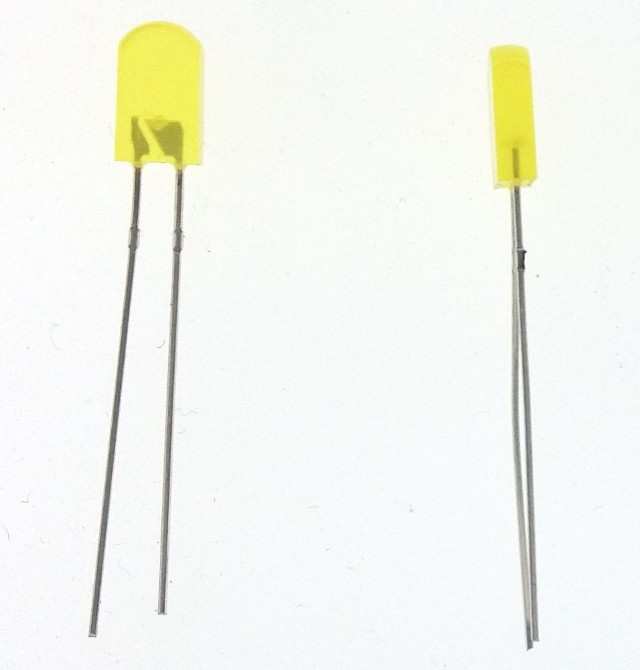 LED 2x5MM YELLOW 3mcd 140° YELLOW/DIFFUSED - 2Y52HD-28